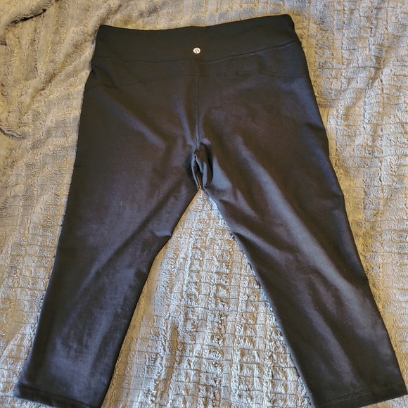 Capri yoga pants - Picture 3 of 4